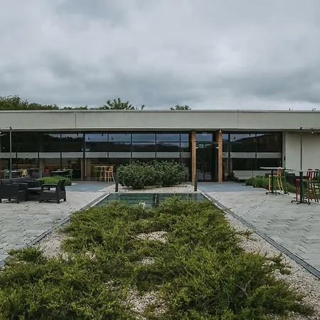 Hotel Lajver Borbirtok *
