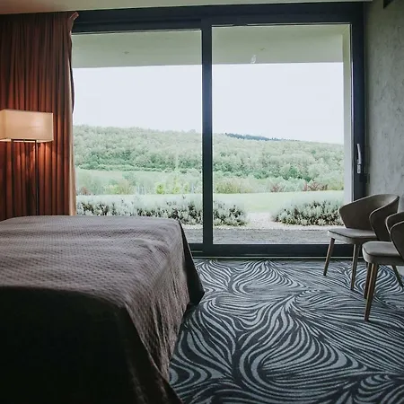 Hotel Lajver Borbirtok Szalka