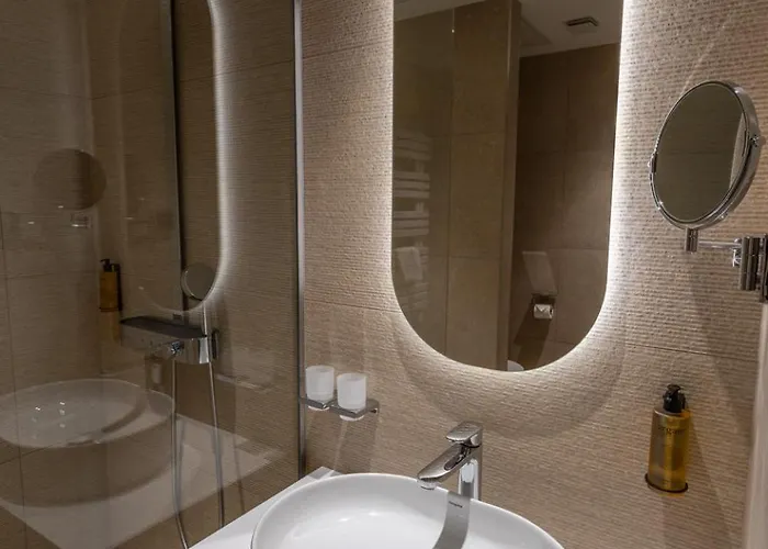 Lajvér Borbirtok Hotel